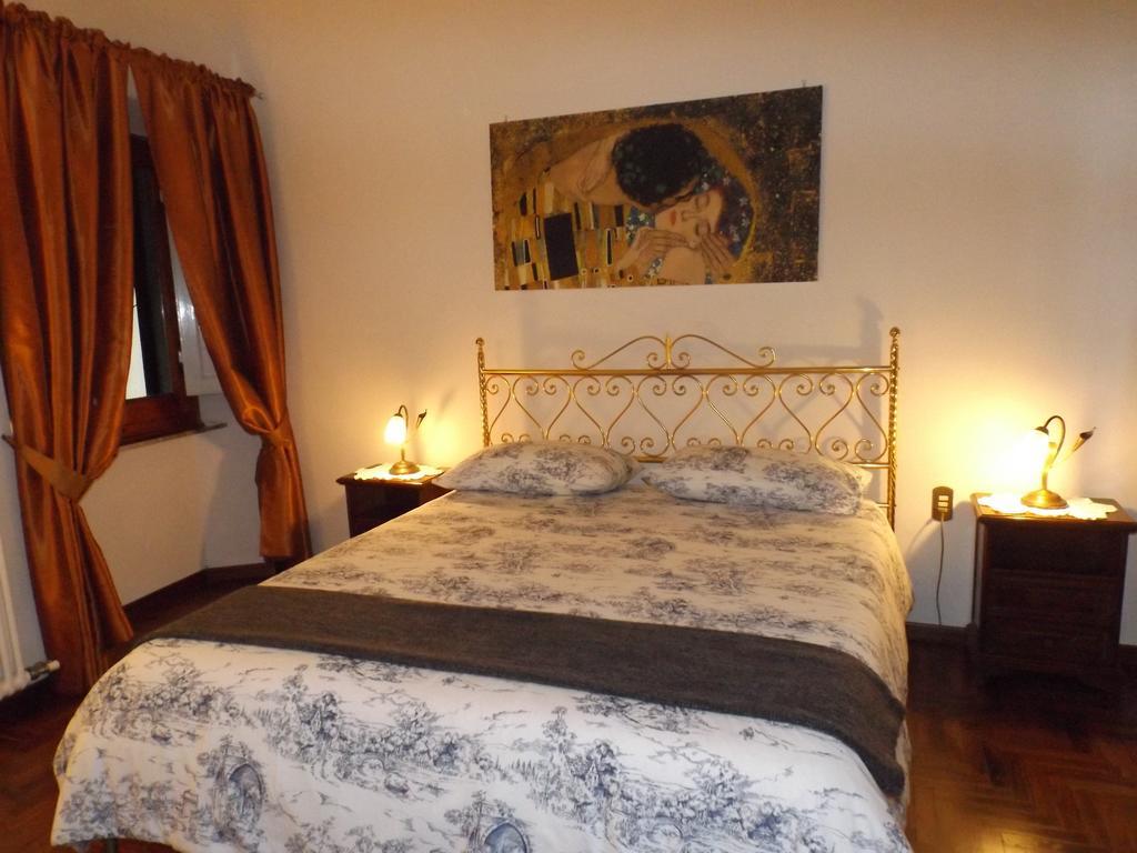 Casa Vacanze Le Piagge Di Scappini Simona Montelupo Fiorentino Ruang foto